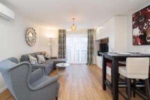 GuestReady - Stylish stay with balcony in Gaia