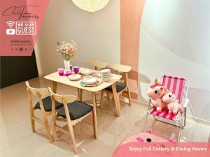 Above Paradigm Mall- next Hyatt Palace 5GWifi Netflix by ChillTime Homestay