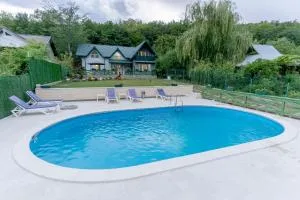 Casa Senik Monteoru Piscina ,Jacuzzi Sauna, Ciubar - Valea Sălciilor