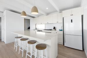 Style In Sorrento - Bay Views, Spa, Snooker, Beach