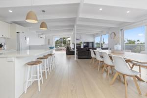 Style In Sorrento - Bay Views, Spa, Snooker, Beach