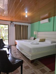 Tortuguero Hill Rooms