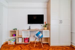 Family Friendly Apartment With Parking - Happy Rentals