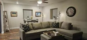Scenic Charming Country Chic Vacation Rental - Mapleton