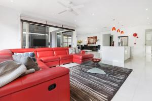 Tyrone Beachside Luxury - Home Theatre Study