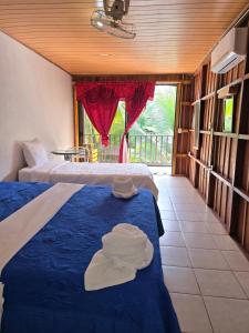 Tortuguero Hill Rooms