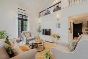 Grosvenor House by Hireavilla - 3BHK Duplex with Pool in Assagao