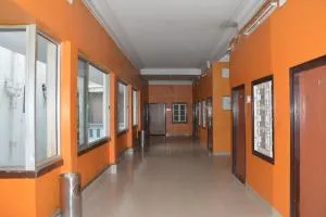 Hotel Naveen Residency - Pipra Dewās