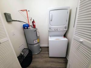 LakewoodLyon Park Renovated Cottage Near Duke 26A