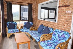 Main Beach 1 - Bring your own linen.