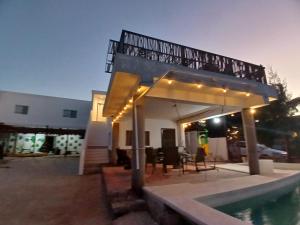 Casa con alberca frente del mar de Santa clara Yucatan