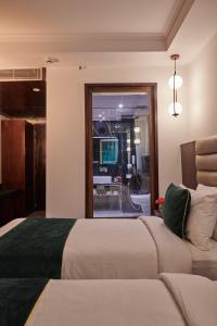 Deventure Sarovar Portico Patel Nagar