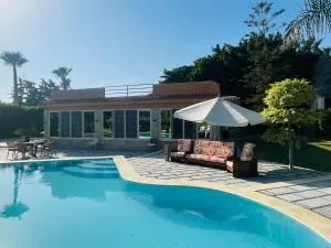 Luxury Villa - King Mariout - Naj‘ al Aḩwāl