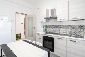 Bari Station Classic Apartment by Wonderful Italy