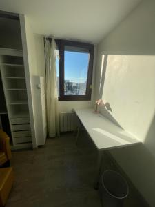 Appartements Appartement 5 chambres proche de toute commodite : photos des chambres