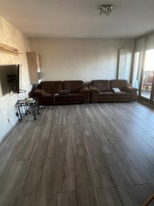 Appartements Appartement 5 chambres proche de toute commodite : photos des chambres