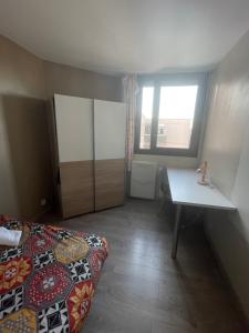 Appartements Appartement 5 chambres proche de toute commodite : photos des chambres