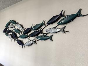 Undersea Retreat: Coastal Charm Walk to Beach Access with Amenities Galore OW4-406