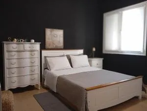 Tiny Little SUITE - Atene