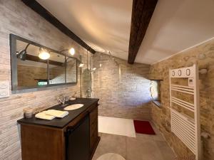 Villas BERGERIE renovee avec piscine chauffee et terrain cloture : photos des chambres