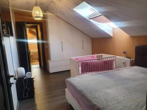 Chirie perioada Untold