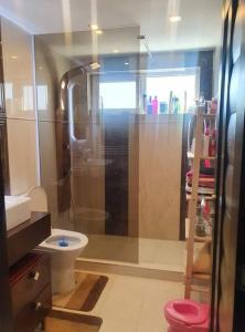 Chirie perioada Untold