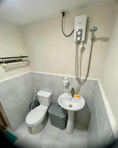 Near Beach Condo with 2 Olympic Size Pool