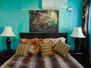 Seaside 2 Bedroom Oasis at 7 Miles Beach, Negril, Point Village