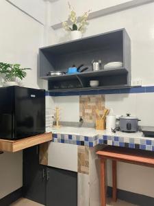 Comfy Stay with Wifi Netflix Kitchen Free Parking at Sonias Island Stay