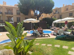 Sunbliss - praia, piscina e localização central