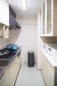 Central Shinjuku apartment with beautiful city view 3stops to Shibuya