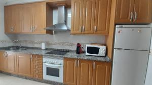 Apartment-Sleeps6-Parking-Terrace