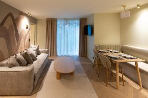 Basfroi Cosy Apartment 1