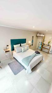 The Travellers Inn, Short Road