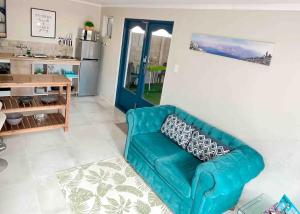 The Travellers Inn, Short Road