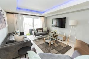 The Pearls 2nd Floor Luxury Apartment