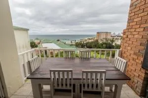 Dolphins View Luxury Apartment - 伊丽莎白港