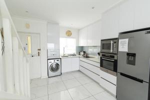 Dolphins View luxury Apartment