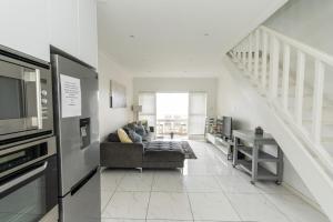 Dolphins View luxury Apartment