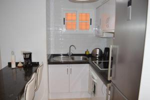 Lovely 2 Bed Apartment In Los Cristianos K204