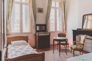 B&B / Chambres d'hotes Maison Pelissier Bed and Breakfast with swemming pool : photos des chambres