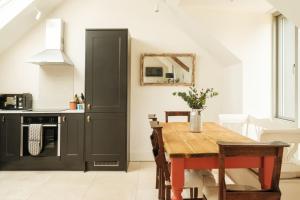 The Old Winery Cottage No2