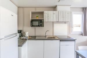 Campings Camping maeva Escapades Colomba : Chalet