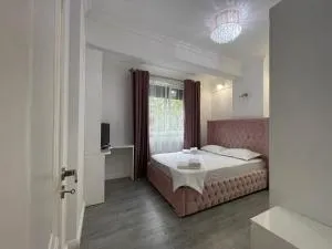 Travelers Rezidential Home - Siret