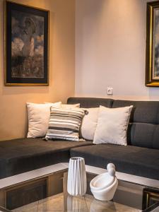 The Hidden Loft in Volos Town