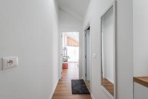 8th Floor Apartments, Golem