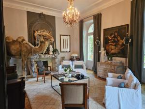 B&B / Chambres d'hotes La Divine Comedie-Suites Deluxe : photos des chambres