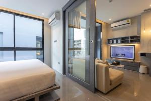 Fully Loaded Best Facilities Nicest Apartment c121