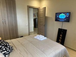 Comfort Studio with Pool & Amenities