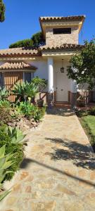 Beach house near Tennis Club La Barrosa